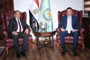 وزير الزراعة يبحث مع محافظ الشرقية استعدادات مهرجان الخيول العربية وتطوير حديقة حيوان الزقازيق وزير الزراعة يبحث مع محافظ الشرقية استعدادات مهرجان الخيول العربية وتطوير حديقة حيوان الزقازيق