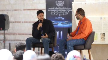 أحمد مالك من مهرجان الإسكندرية : أشعر بالفخر والمسئولية والمسرح البداية الحقيقية للفنان أحمد مالك من مهرجان الإسكندرية : أشعر بالفخر والمسئولية والمسرح البداية الحقيقية للفنان