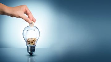 خبير طاقة متجددة: استهلاك الكهرباء قد يسجل 40 جيجا واط هذا الصيف