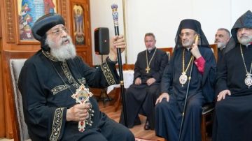 البابا يلتقي أبناء الكنائس الأرثوذكسية والموارنة برومانيا صور البابا يلتقي أبناء الكنائس الأرثوذكسية والموارنة برومانيا صور