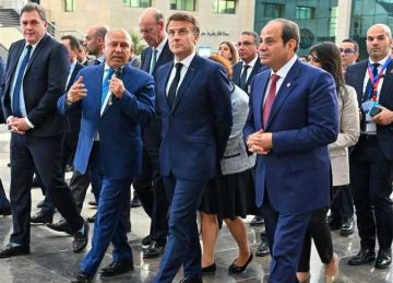 آخرها مدينة العريش.. أبرز 5 محطات في زيارة الرئيس الفرنسي مانويل ماكرون لـ مصر آخرها مدينة العريش.. أبرز 5 محطات في زيارة الرئيس الفرنسي مانويل ماكرون لـ مصر