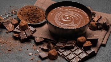 7 فوائد صحية للشوكولاتة الداكنة.. تعرف عليها 7 فوائد صحية للشوكولاتة الداكنة.. تعرف عليها