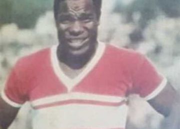 خلد مسيرته بملعب .. الأوليمبي يحيي ذكرى عز الدين يعقوب صاحب هدف الفوز ببطولة الدورى 1966 (صور)  خلد مسيرته بملعب .. الأوليمبي يحيي ذكرى عز الدين يعقوب صاحب هدف الفوز ببطولة الدورى 1966 (صور)