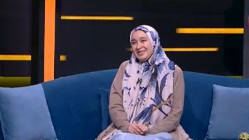 فتاة الشيخوخة: أعاني من التنمر والوحدة واشتغلت في بنزينة وكول سنتر فيديو فتاة الشيخوخة: أعاني من التنمر والوحدة واشتغلت في بنزينة وكول سنتر فيديو