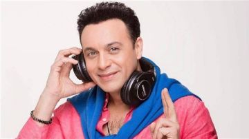 بعد إجرائه عملية جراحية.. مصطفى قمر: 6 أيام من غير كلام بعد إجرائه عملية جراحية.. مصطفى قمر: 6 أيام من غير كلام