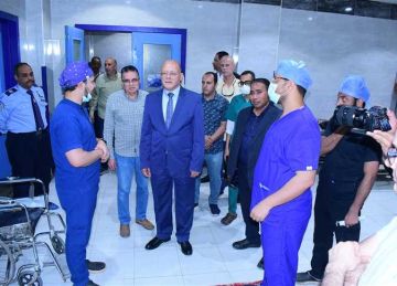 تكلفتها مليار و175 مليون جنيه.. رئيس جامعة سوهاج يتفقد مستشفى الاستقبال والطوارئ