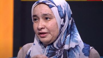 عمرو الليثي يجبر خاطر فتاة الشيخوخة ويدعوها لمشاركته في تقديم فقرة من برنامجها الإذاعي شاهد عمرو الليثي يجبر خاطر فتاة الشيخوخة ويدعوها لمشاركته في تقديم فقرة من برنامجها الإذاعي شاهد