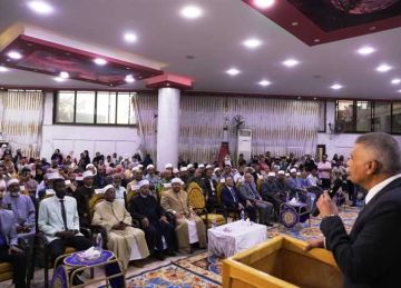 محافظ أسوان يشهد حفل ختام الأنشطة الرياضية والثقافية بالمنطقة الأزهرية محافظ أسوان يشهد حفل ختام الأنشطة الرياضية والثقافية بالمنطقة الأزهرية