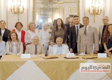 صلاح دياب في حفل توقيع مذكراته: أنا غلبان غلب.. زي توفيق الدقن 