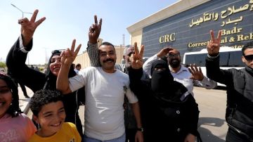 عيد تحرير سيناء.. الداخلية: إفراج بالعفو عن 746 نزيلا من المحكوم عليهم عيد تحرير سيناء.. الداخلية: إفراج بالعفو عن 746 نزيلا من المحكوم عليهم