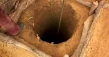 بعد 20 ساعة بحث.. انتشال جثمان شاب من بين أنقاض بئر في صحراء قنا