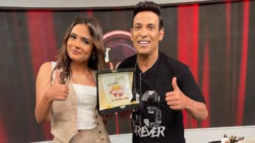 غنت ما تفرحوش فيا كده.. سعد الصغير يستضيف المطربة عبير السالم