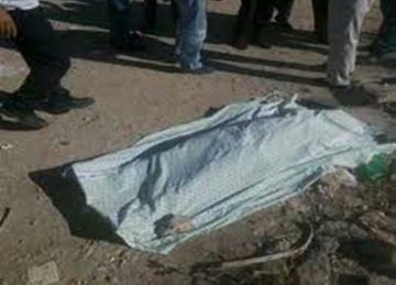 عاتبه على الجلوس أمام منزله.. السجن 7 سنوات لعامل متهم بقتل جاره في أسوان عاتبه على الجلوس أمام منزله.. السجن 7 سنوات لعامل متهم بقتل جاره في أسوان