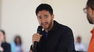 أحمد مالك: التمكن من المهنة أقوى وسائل التسويق الحقيقي للفنان