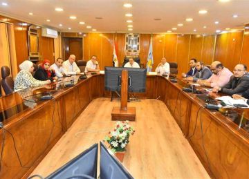 محافظ أسيوط يبحث سبل تنشيط السياحة الداخلية وتطوير الخدمات محافظ أسيوط يبحث سبل تنشيط السياحة الداخلية وتطوير الخدمات