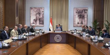 مدبولي يشدد على أهمية التنسيق بين التعليم العالي و العمل والقطاع الخاص في إعادة هيكلة الجامعة العمالية