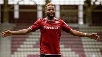 هاربا إلى الموت.. وفاة بوبيندزا بعد صراع قضائي مع الزمالك هاربا إلى الموت.. وفاة بوبيندزا بعد صراع قضائي مع الزمالك