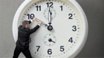 سؤال برلماني لـ الحكومة بشأن تقرير نظام التوقيت الصيفي