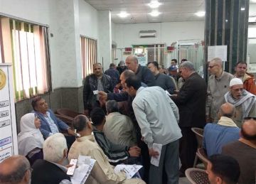 محافظ الدقهلية يتابع سير العمل بالمركز التكنولوجي في ميت غمر