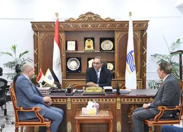 محافظ قنا يتابع تنفيذ المرحلة الأولى من مشروع المنطقة الحرفية بالترامسة