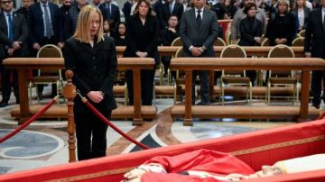 إسرائيل تخفض تمثيلها الدبلوماسي في جنازة باب الفاتيكان.. تفاصيل