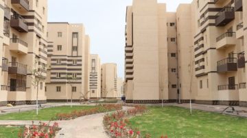 وزير الإسكان يتابع المشروعات السكنية والمرافق والطرق بمدينة السادات وزير الإسكان يتابع المشروعات السكنية والمرافق والطرق بمدينة السادات