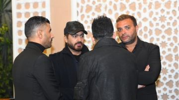 نجوم الفن يشاركون في عزاء حماة رامي صبري.. صور