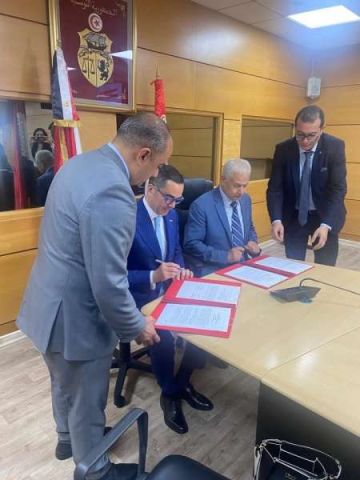 وزير الاستثمار ووزير التجارة وتنمية الصادرات التونسي يتوصلا للتعاون في عدد كبير من المجالات المشتركة