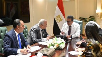 عبدالغفار يوجه بتحمل صندوق التعويض عن مخاطر المهن الطبية تكلفة الدراسات العليا للأطباء عبدالغفار يوجه بتحمل صندوق التعويض عن مخاطر المهن الطبية تكلفة الدراسات العليا للأطباء