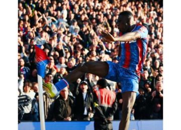 كريستال بالاس يكتسح أستون فيلا ويحجز مقعده بنهائي كأس الاتحاد الإنجليزي (فيديو)