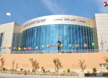 إعادة فتح ميناء الغردقة البحري وانتظام الحركة الملاحية بموانئ البحر الأحمر إعادة فتح ميناء الغردقة البحري وانتظام الحركة الملاحية بموانئ البحر الأحمر