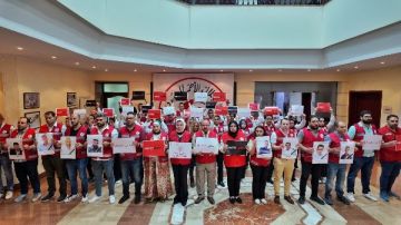 الهلال الأحمر المصري ينظم وقفة تضامنية للتنديد بالاعتداء على طواقم الجمعية بفلسطين