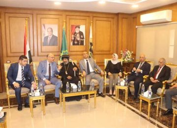 محافظ وقيادات القليوبية يقدمون التهنئة للإخوة الأقباط بعيد القيامة المجيد محافظ وقيادات القليوبية يقدمون التهنئة للإخوة الأقباط بعيد القيامة المجيد