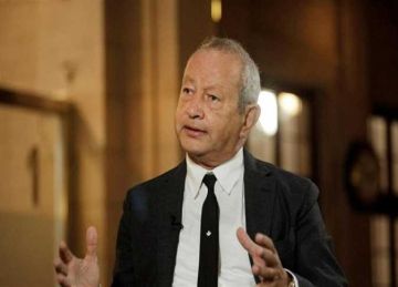 وزير السياحة والآثار تشكر نجيب ساويرس على جهود تطوير منطقة الأهرامات وزير السياحة والآثار تشكر نجيب ساويرس على جهود تطوير منطقة الأهرامات