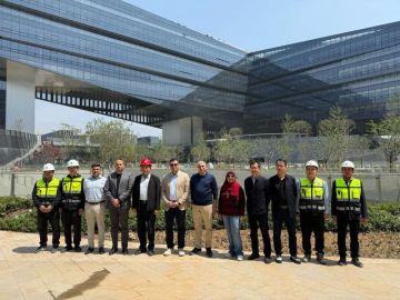 وزير الإسكان يتفقد أعمال إنشاء وتشغيل مركز أبحاث شركة عالمية بمدينة شنغهاي الصينية وزير الإسكان يتفقد أعمال إنشاء وتشغيل مركز أبحاث شركة عالمية بمدينة شنغهاي الصينية