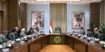 الحكومة: ما حققه برنامج الحماية الاجتماعي منذ 10 سنوات يعادل عشرات أضعاف ما أنفقته الدولة منذ الخمسينيات الحكومة: ما حققه برنامج الحماية الاجتماعي منذ 10 سنوات يعادل عشرات أضعاف ما أنفقته الدولة منذ الخمسينيات