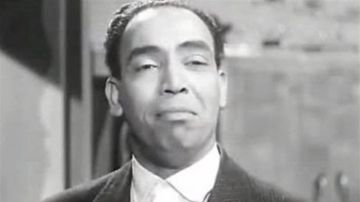 فى ذكراه .. إسماعيل ياسين دخل مستشفى المجانين وأكل سمكة من فم قطة