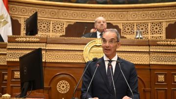 وزير الاتصالات: الدولة تولى اهتماما كبيرا بالأمن السيبرانى لتأمين البنى التحتية