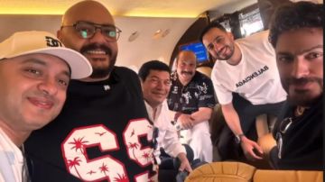 تامر حسني يطير إلى السعودية لعرض فيلم ريستارت تامر حسني يطير إلى السعودية لعرض فيلم ريستارت