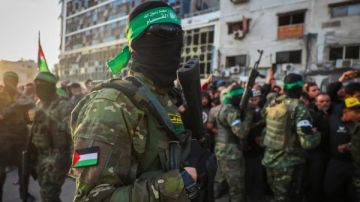 حماس توافق على مبادلة 9 رهائن بهدنة 60 يوما و300 أسير فلسطيني حماس توافق على مبادلة 9 رهائن بهدنة 60 يوما و300 أسير فلسطيني