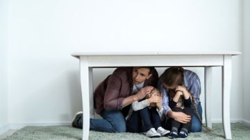 خطوات النجاة في دليل مبسط تعليمات مهمة من معهد البحوث الفلكية للتعامل مع الزلازل