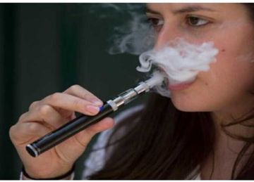 مخاطر السيجارة الإلكترونية وحكم الشرع فيها؟ الأوقاف تحذر