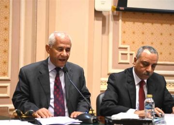 أستاذ قانون مدني: حكم الدستورية العليا الخاص بالإيجار القديم ألقى قنبلة على النواب 