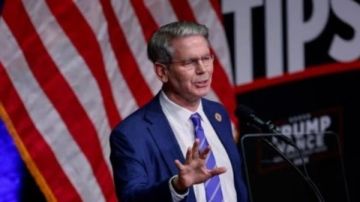 أمريكا على أعتاب أزمة جديدة .. وزير الخزانة يحذر من بلوغ سقف الدين في أغسطس