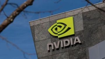  إنفيديا تتوقع إيرادات قوية رغم قيود ترمب على الرقائق