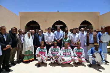 وزير الثقافة يلتقي أهالي المدينة ويؤكد: القصر ملك لأبنائه ورواده ولن يؤدي رسالته إلا بتكاتف المجتمع المحلي وزير الثقافة يلتقي أهالي المدينة ويؤكد: القصر ملك لأبنائه ورواده ولن يؤدي رسالته إلا بتكاتف المجتمع المحلي