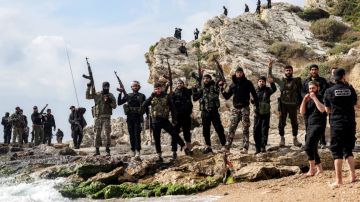 بعد لقاء ترامب.. أحمد الشرع وتصريح صدق محمد بن سلمان وما فعله محمد بن زايد وأردوغان يشعل تفاعلا