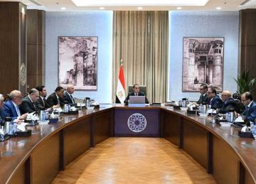 رئيس الوزراء يتابع الموقف التنفيذي لمشروع تطوير مدينة رأس الحكمة