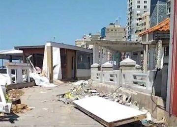 سرعة رياح غير مسبوقة وكرات ثلجية.. 5 مشاهد مرعبة لـ إعصار الإسكندرية (صور) سرعة رياح غير مسبوقة وكرات ثلجية.. 5 مشاهد مرعبة لـ إعصار الإسكندرية (صور)