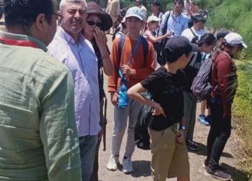 للتعرف على مراحل زراعة وتصنيع البردي.. أبناء العاملين بالسفارة اليابانية يزورون قرية القراموص بالشرقية للتعرف على مراحل زراعة وتصنيع البردي.. أبناء العاملين بالسفارة اليابانية يزورون قرية القراموص بالشرقية